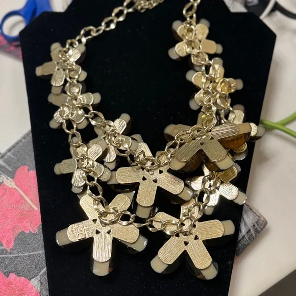 KJL Acrylic Floral Statement Necklace - Picture 2 of 11